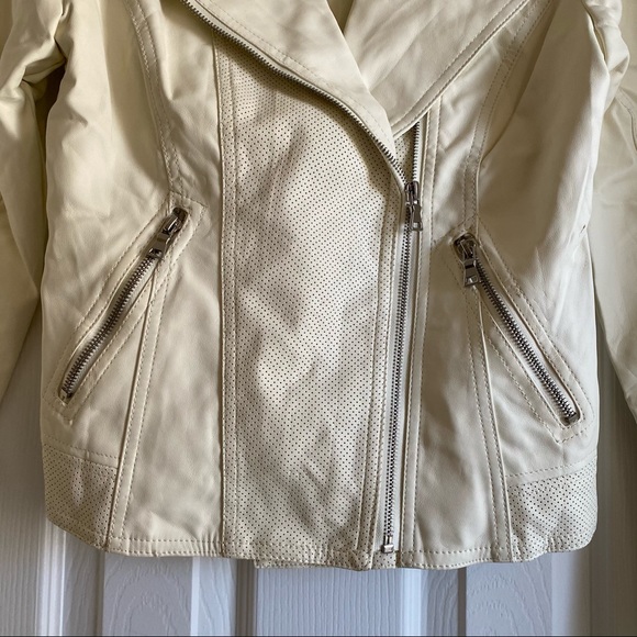 Forever 21 - Faux Leather Jacket - Picture 5 of 14